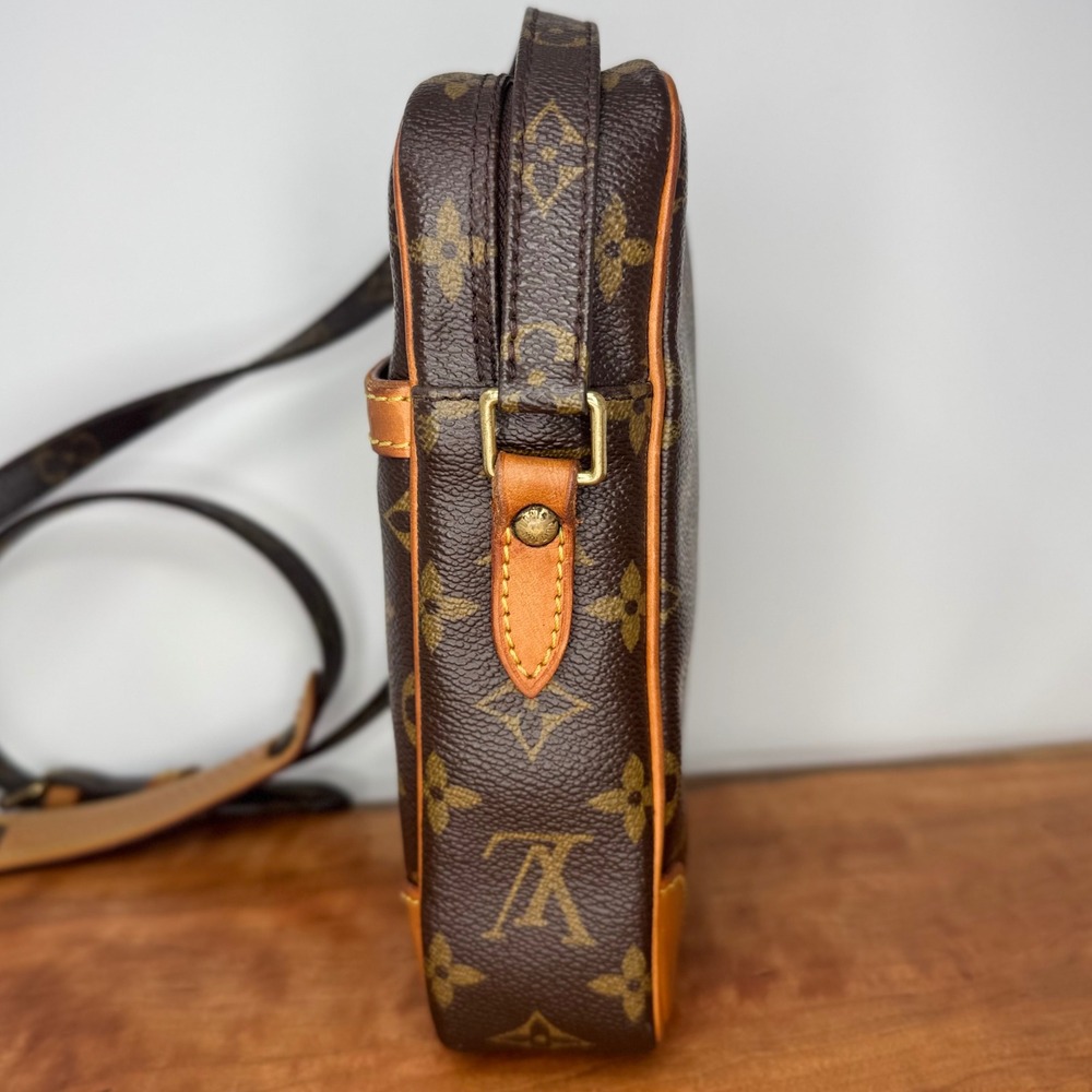 Louis Vuitton LV Monogram Danube 15 Crossbody Camera Bag Brown Tan SL0044 - Picture 11 of 16
